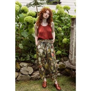 Market of Stars Size S/M I Dream in Flowers Linen Cropped Artist Pants